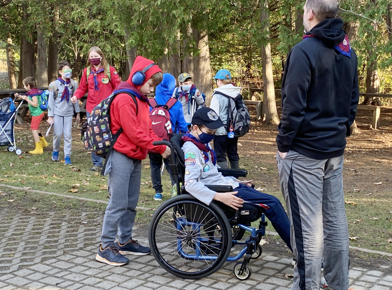 Someone else’s shoes: Cubs take “accessibility hike” in support of Nature For All